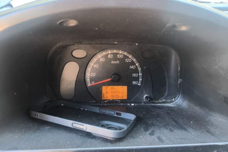 Used Wuling Zhiguang 2014 1.2L Extended Version LD6 Instrument Cluster