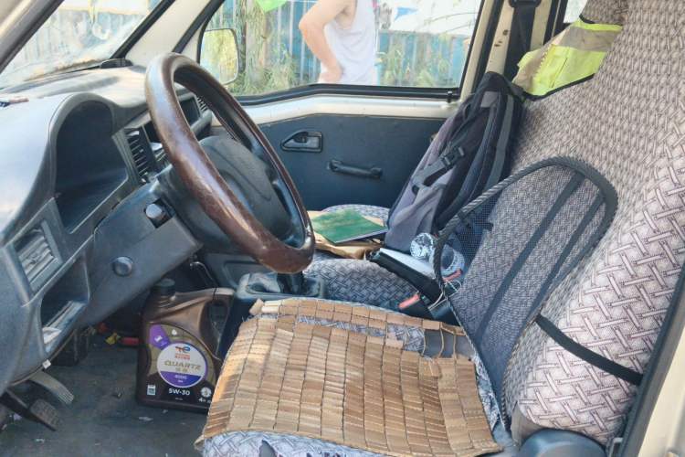 Used Wuling Zhiguang 2014 1.2L Extended Version LD6 Left Front Seat
