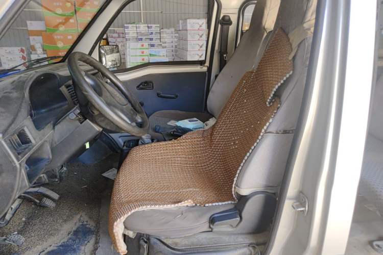 Used Wuling Zhiguang 2014 1.2L Extended Version LD6 Left Front Seat