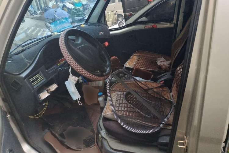 Used Wuling Zhiguang 2014 1.2L Extended Version LD6 Left Front Seat
