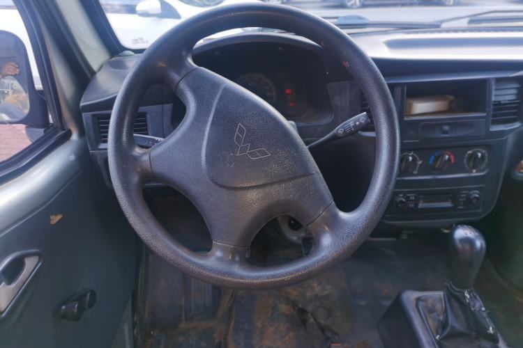 Used Wuling Zhiguang 2014 1.2L Extended Version LD6 Steering Wheel