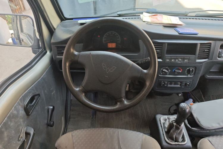 Used Wuling Zhiguang 2014 1.2L Extended Version LD6 Steering Wheel