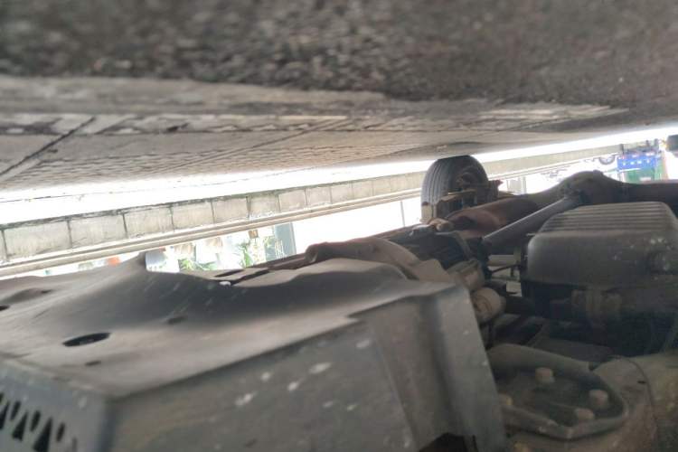 Used Wuling Zhiguang 2014 1.2L Extended Version LD6 Chassis Front Right
