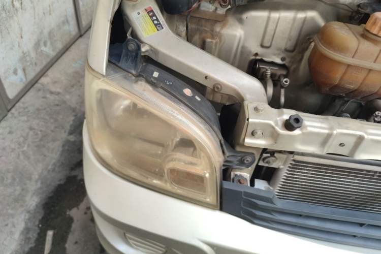 Used Wuling Zhiguang 2014 1.2L Extended Version LD6 Right Front Headlight
