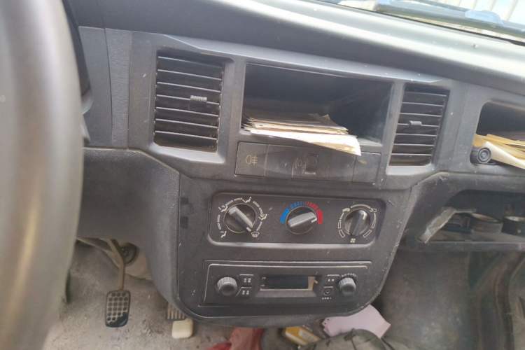 Used Wuling Zhiguang 2014 1.2L Extended Version LD6 Audio And AC Panel