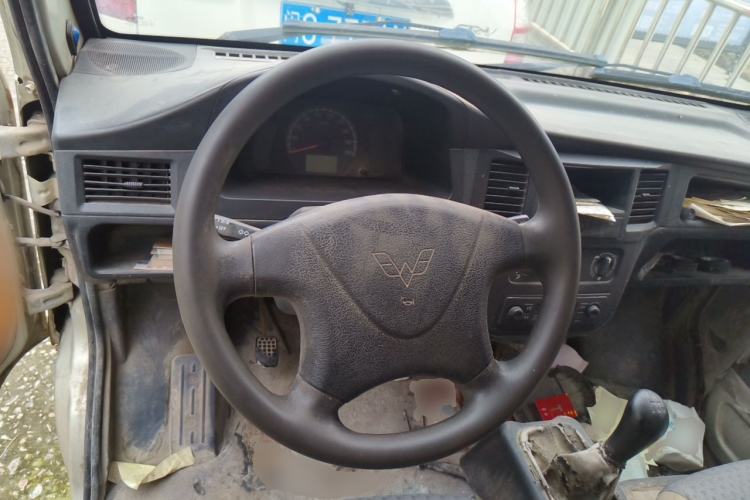 Used Wuling Zhiguang 2014 1.2L Extended Version LD6 Steering Wheel