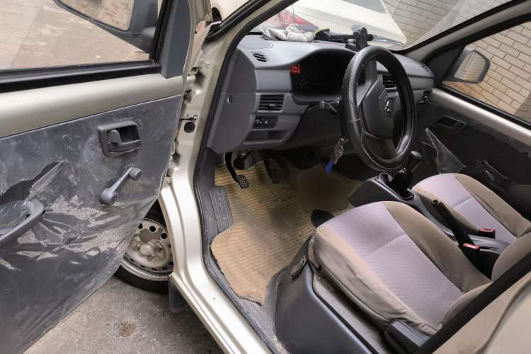 Used Wuling Zhiguang 2015 1.2L S Practical Model LSI Driver Seat