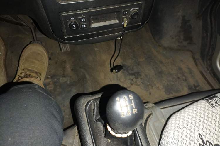 Used Wuling Zhiguang 2015 1.2L Practical LS-I Model Gear Lever