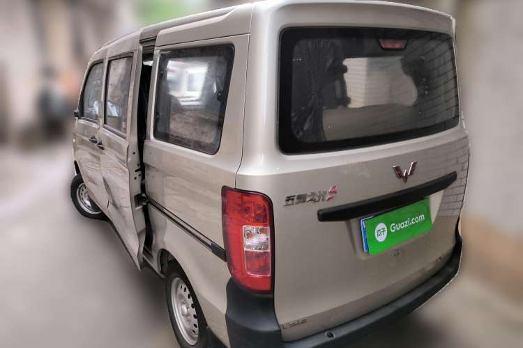 Used Wuling Zhiguang 2015 1.2L S Practical Model LSI Rear Left 45 Deg