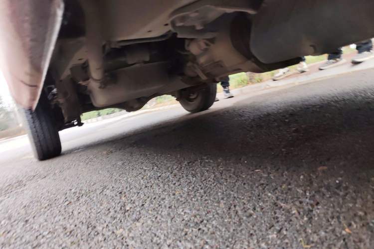Used Wuling Zhiguang 2015 1.2L S Practical Model LSI Chassis Front Right