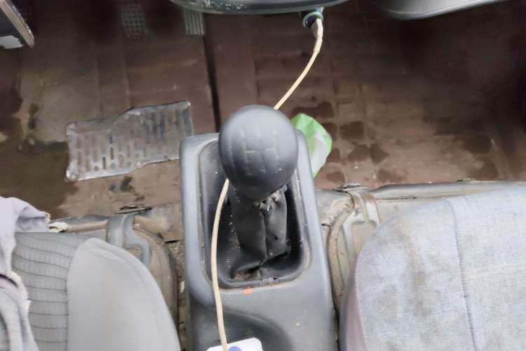 Used Wuling Zhiguang 2015 1.2L S Practical Model LSI Gear Lever