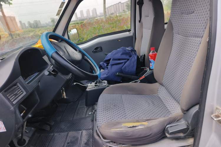 Used Wuling Zhiguang 2015 1.2L Practical LS-I Model Left Front Seat