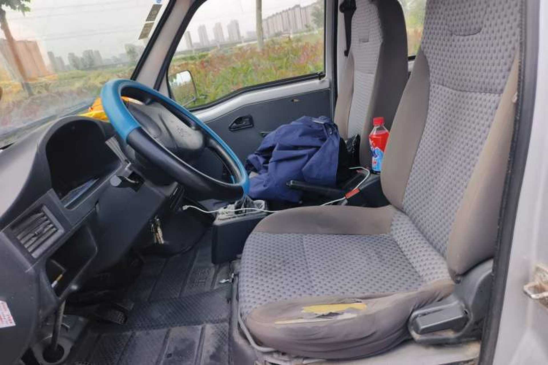 Used Wuling Zhiguang 2015 1.2L Practical LS-I Model Left Front Seat