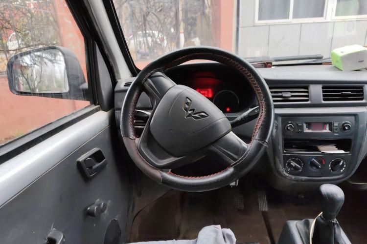 Used Wuling Zhiguang 2015 1.2L S Practical Model LSI Steering Wheel