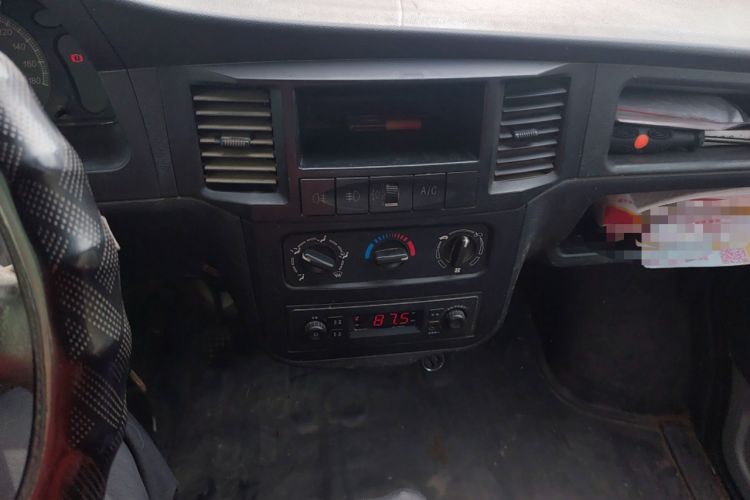 Used Wuling Zhiguang 2015 1.2L Practical LS-I Model Audio And AC Panel