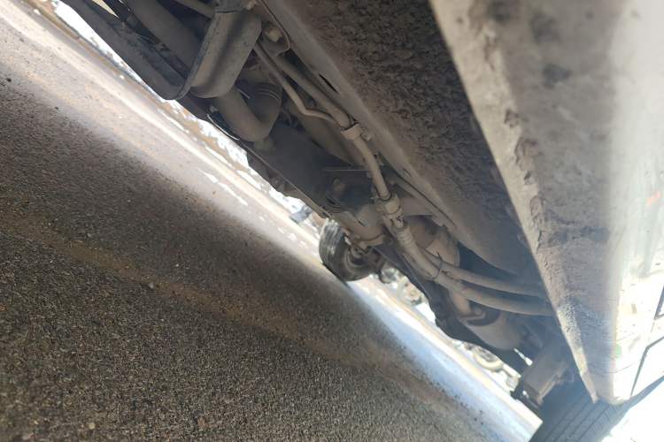 Used Wuling Zhiguang 2015 1.2L Practical LS-I Model Chassis Front Left