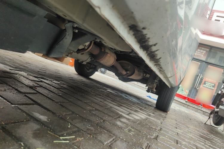 Used Wuling Zhiguang 2015 1.2L S Practical Model LSI Chassis Front Left
