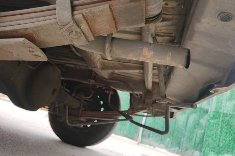 Used Wuling Zhiguang 2015 1.2L Standard Model LSI Chassis Rear Left