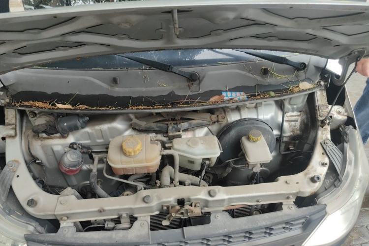 Used Wuling Zhiguang 2015 1.2L S Practical Model LSI Engine Bay