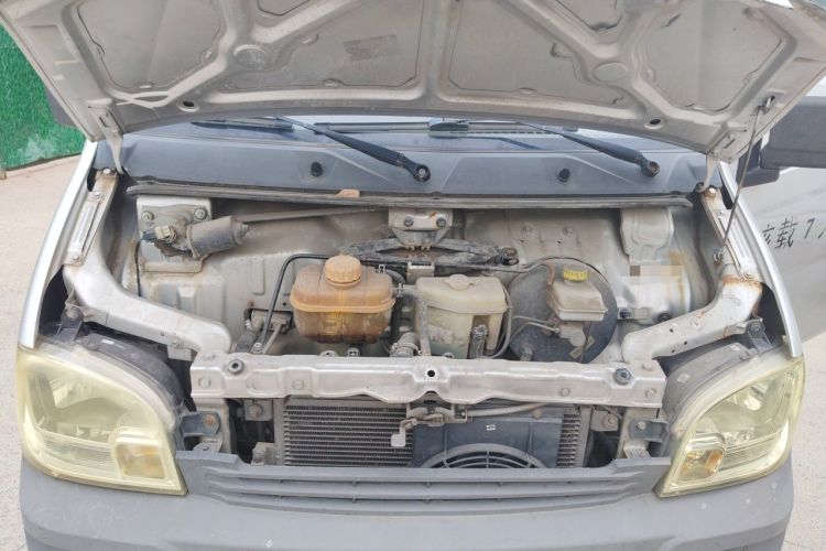 Used Wuling Zhiguang 2015 1.2L Standard Model LSI Engine Bay