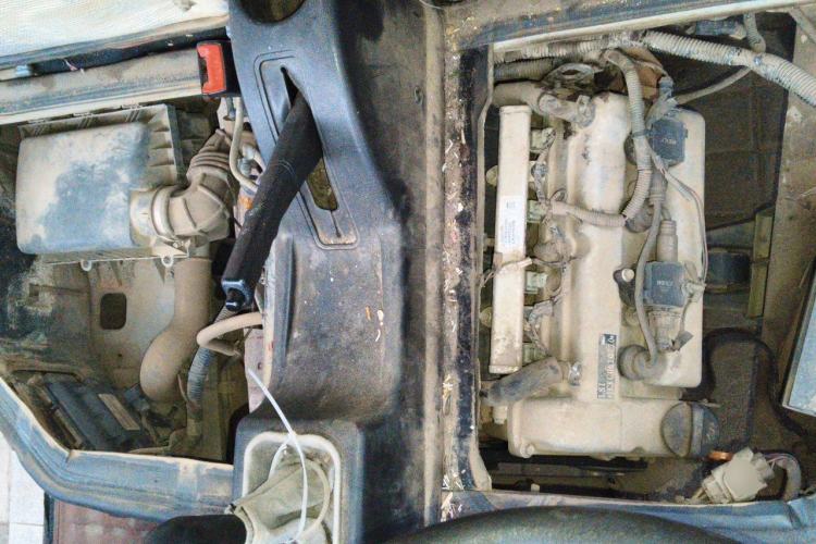 Used Wuling Zhiguang 2015 1.2L Practical LS-I Model Engine Bay