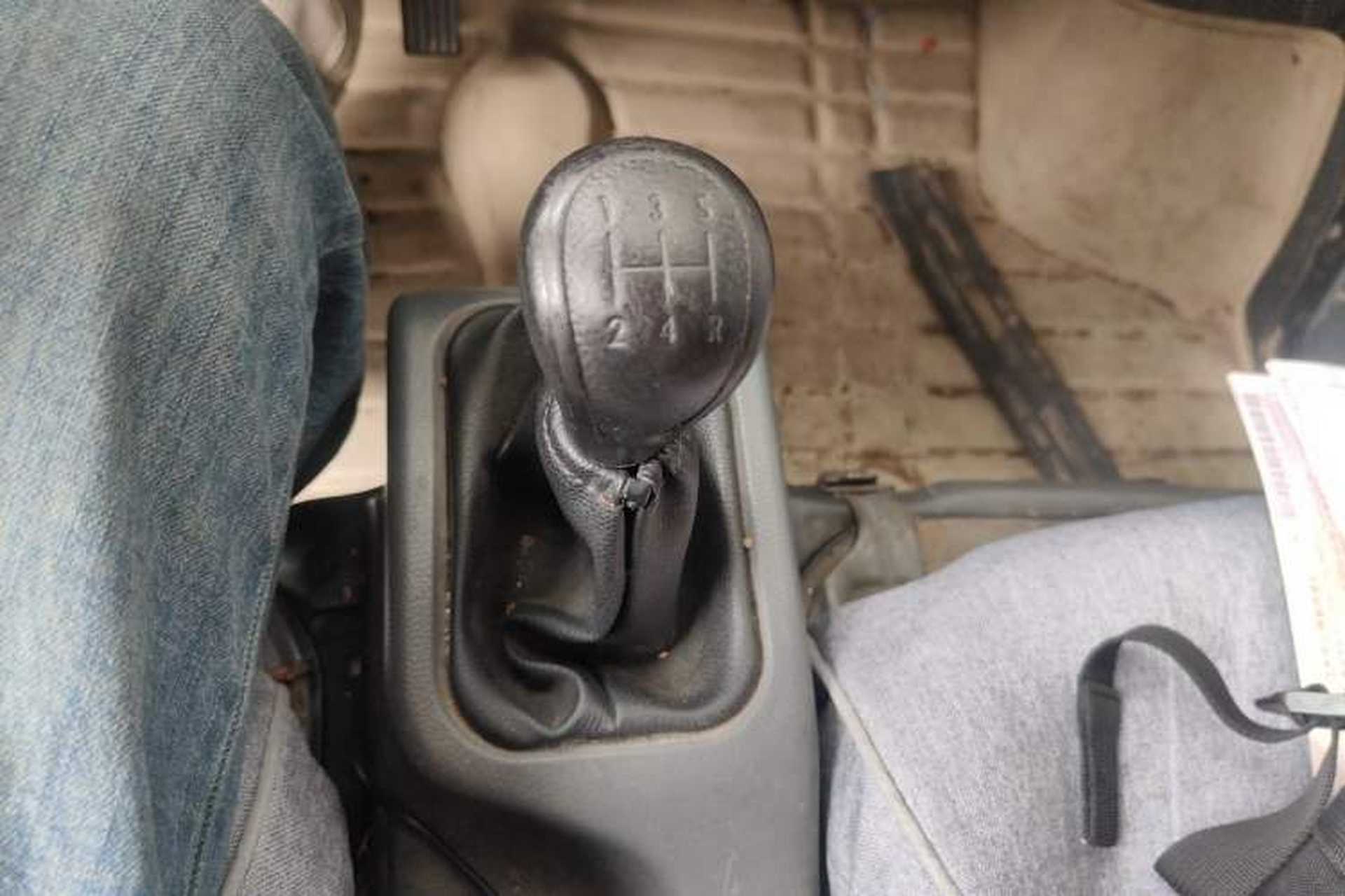 Used Wuling Zhiguang 2015 1.2L S Practical Model LSI Gear Lever