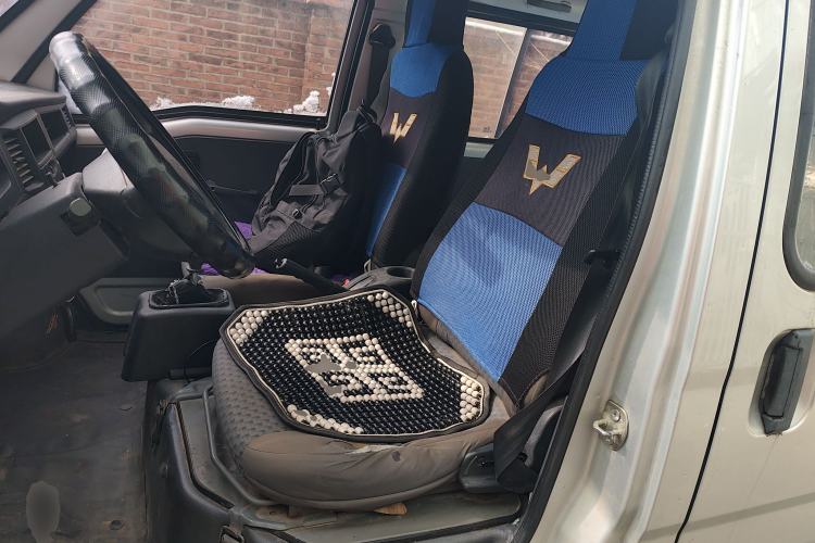 Used Wuling Zhiguang 2015 1.2L Practical LS-I Model Left Front Seat