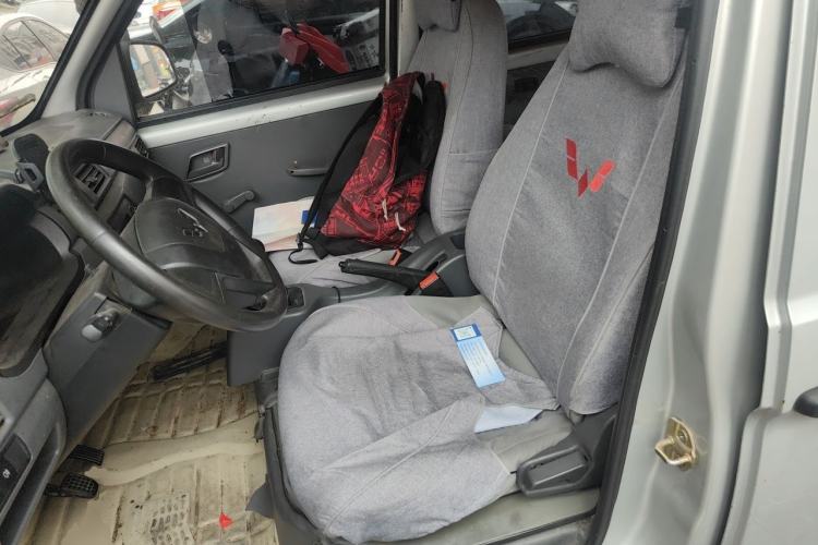 Used Wuling Zhiguang 2015 1.2L S Practical Model LSI Left Front Seat
