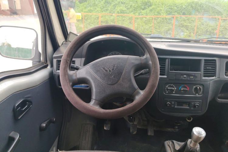 Used Wuling Zhiguang 2015 1.2L Standard Model LSI Steering Wheel