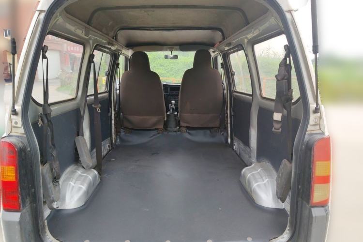 Used Wuling Zhiguang 2015 1.2L Standard Model LSI Trunk