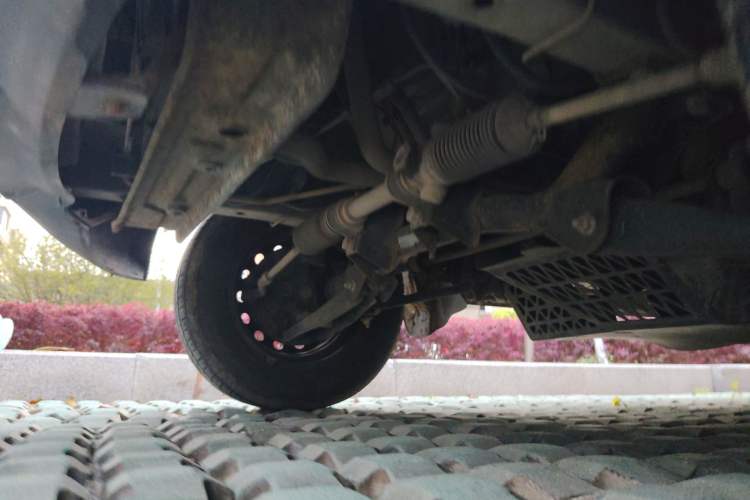 Used Wuling Zhiguang 2015 1.2L S Practical Model LSI Chassis Front Left