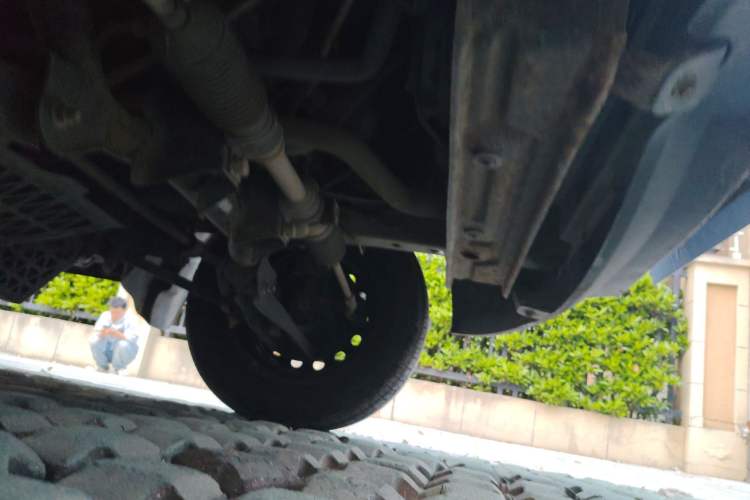 Used Wuling Zhiguang 2015 1.2L S Practical Model LSI Chassis Front Right