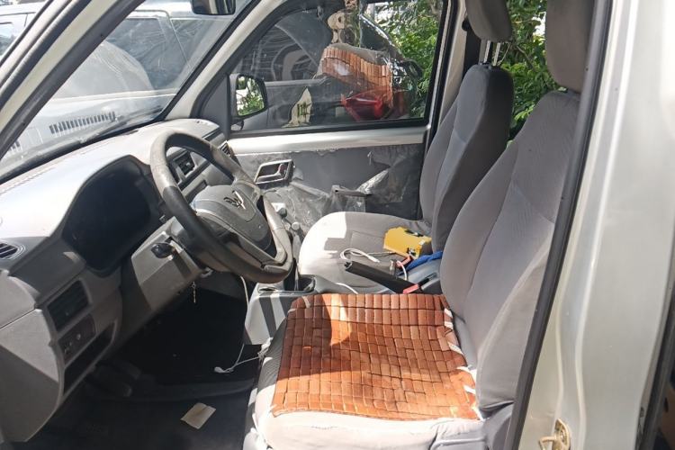 Used Wuling Zhiguang 2015 1.2L S Practical Model LSI Left Front Seat
