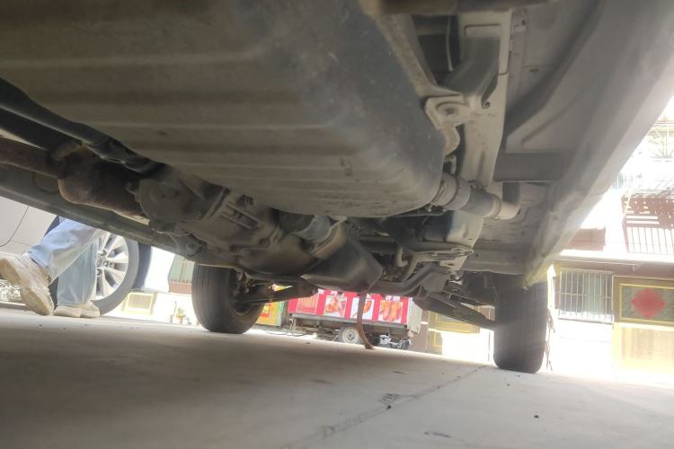 Used Wuling Zhiguang 2015 1.2L Practical LS-I Model Chassis Rear Right