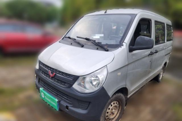 Ojetý Wuling Zhiguang 2015 1.2L S Practical Model LSI