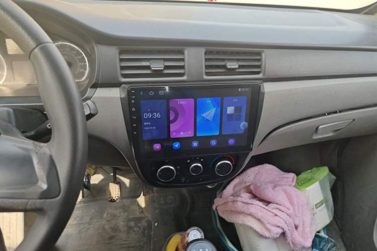 Used Wuling Zhiguang 2015 1.2L S Practical Model LSI Audio And AC Panel