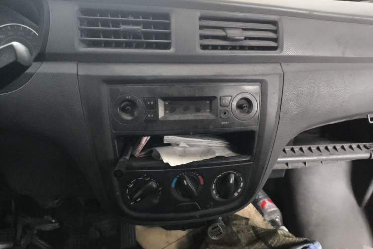 Used Wuling Zhiguang 2015 1.2L S Practical Model LSI Audio And AC Panel