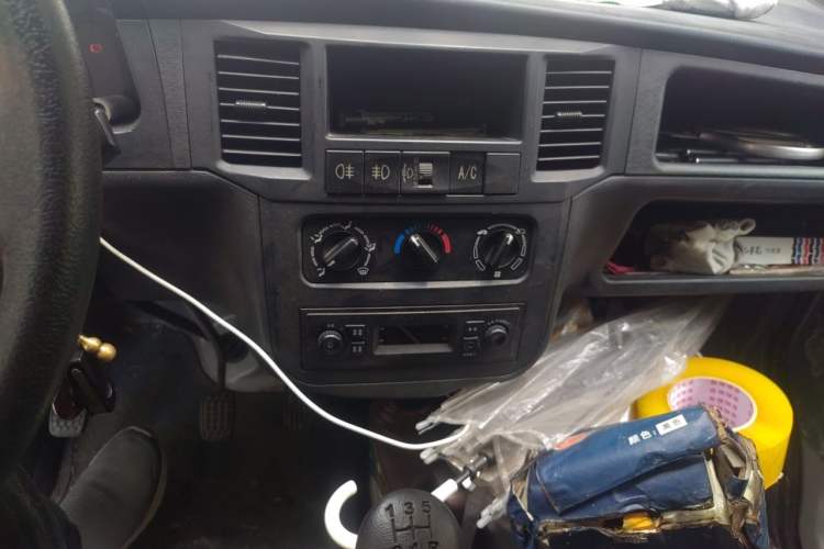 Used Wuling Zhiguang 2015 1.2L Practical LS-I Model Audio And AC Panel