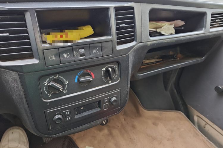 Used Wuling Zhiguang 2015 1.2L Practical LS-I Model Audio And AC Panel