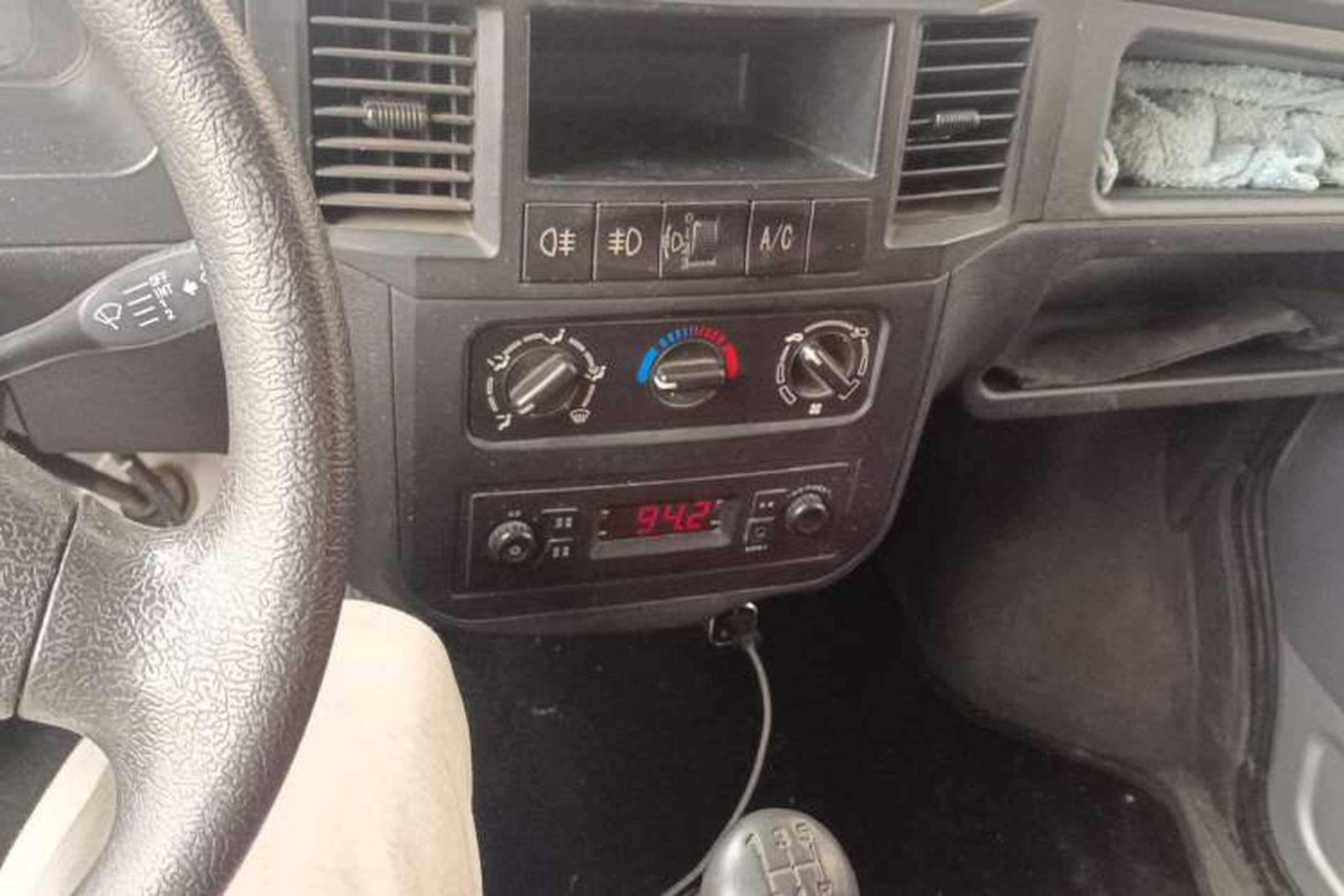 Used Wuling Zhiguang 2015 1.2L Practical LS-I Model Audio And AC Panel