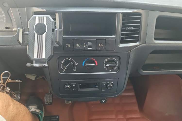 Used Wuling Zhiguang 2015 1.2L Standard Model LSI Audio And AC Panel