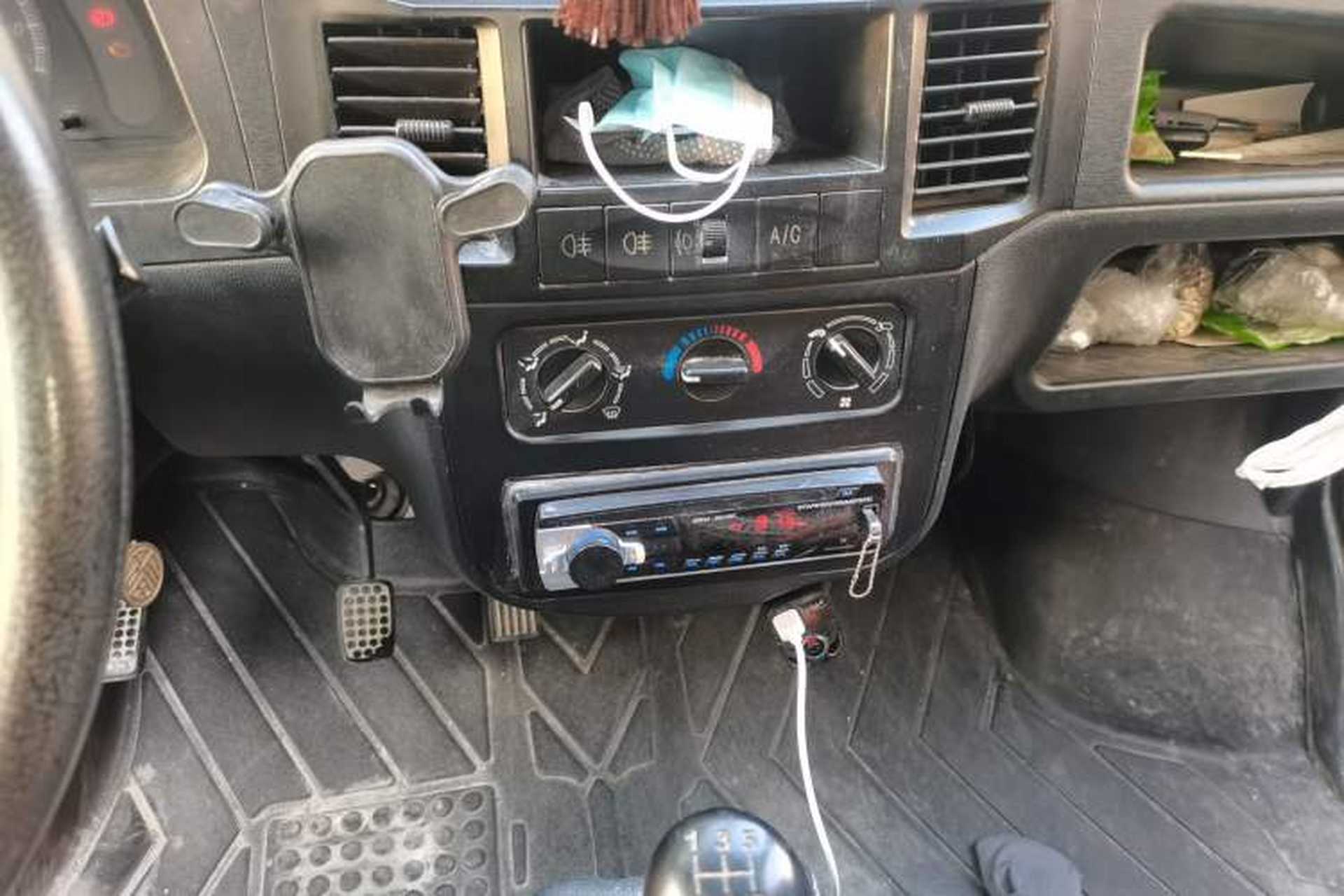 Used Wuling Zhiguang 2015 1.2L Practical LS-I Model Audio And AC Panel