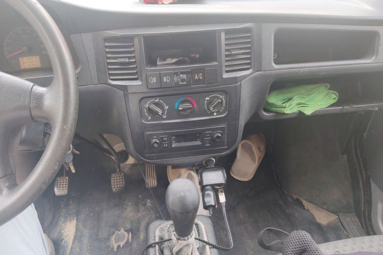 Used Wuling Zhiguang 2015 1.2L Practical LS-I Model Audio And AC Panel