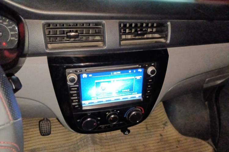Used Wuling Zhiguang 2015 1.2L S Standard Model LSI Audio And AC Panel