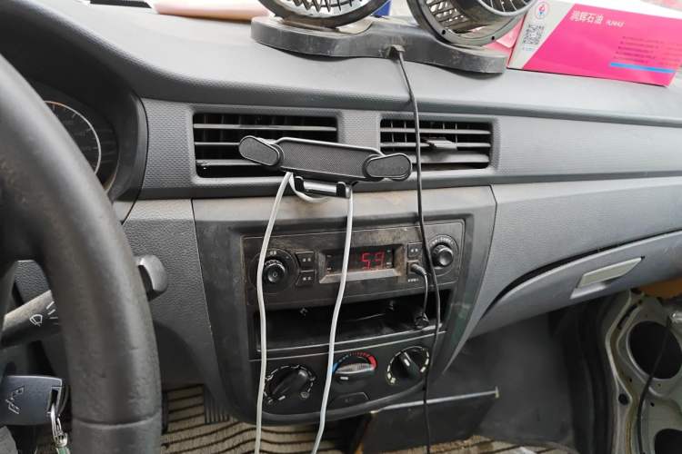 Used Wuling Zhiguang 2015 1.2L S Practical Model LSI Audio And AC Panel