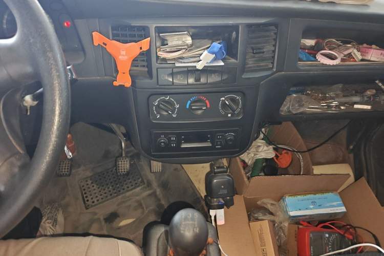 Used Wuling Zhiguang 2015 1.2L S Practical Model LSI Audio And AC Panel