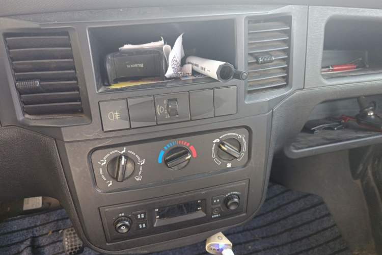 Used Wuling Zhiguang 2015 1.2L S Practical Model LSI Audio And AC Panel