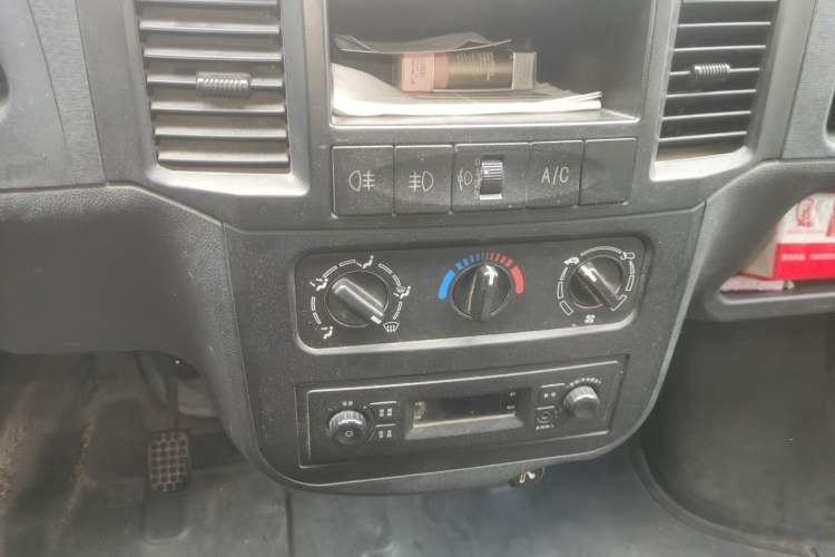Used Wuling Zhiguang 2015 1.2L S Practical Model LSI Audio And AC Panel