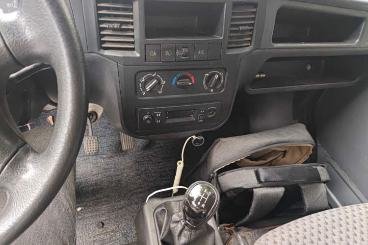 Used Wuling Zhiguang 2015 1.2L S Practical Model LSI Audio And AC Panel