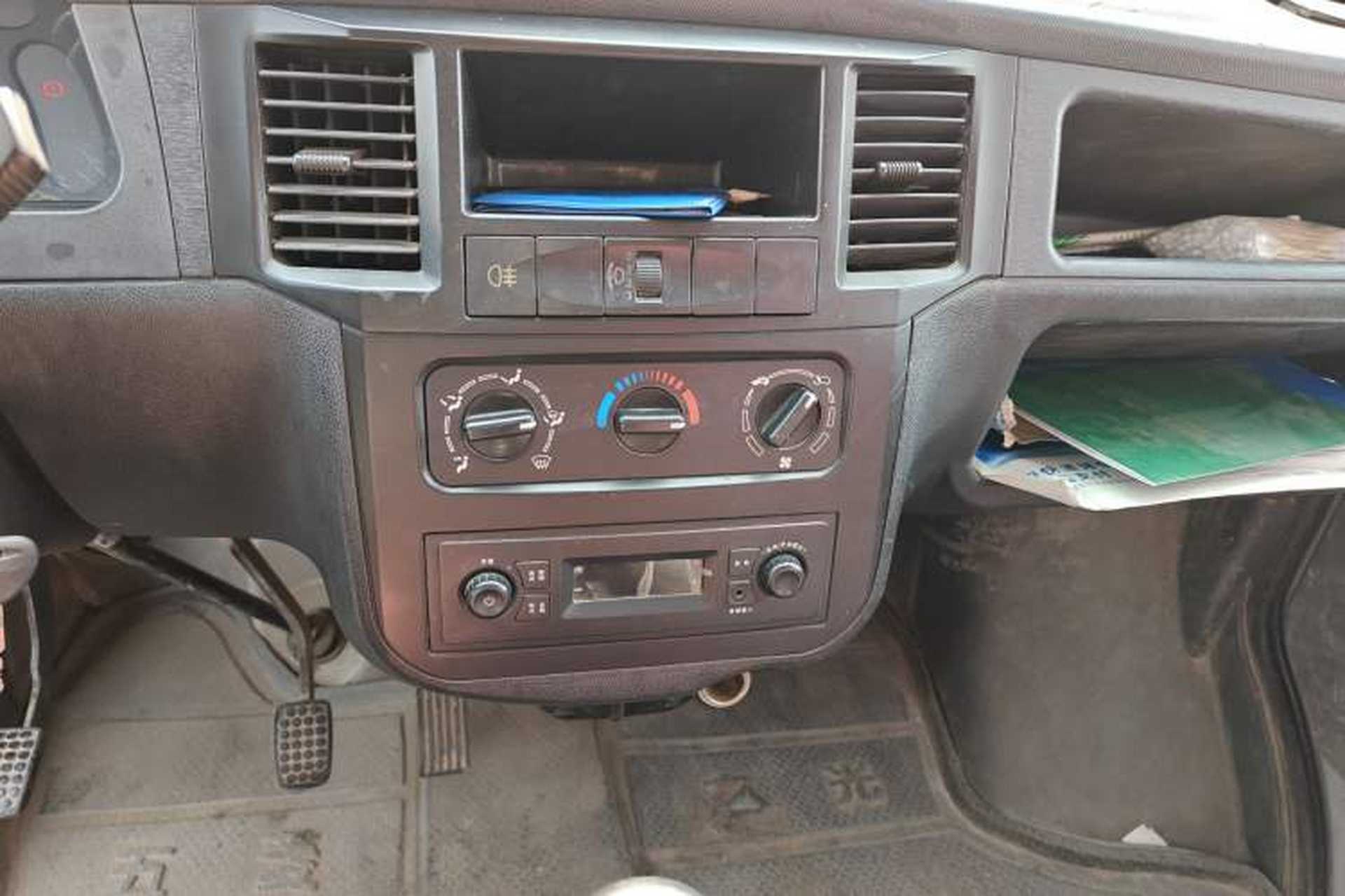Used Wuling Zhiguang 2015 1.2L Practical LS-I Model Audio And AC Panel